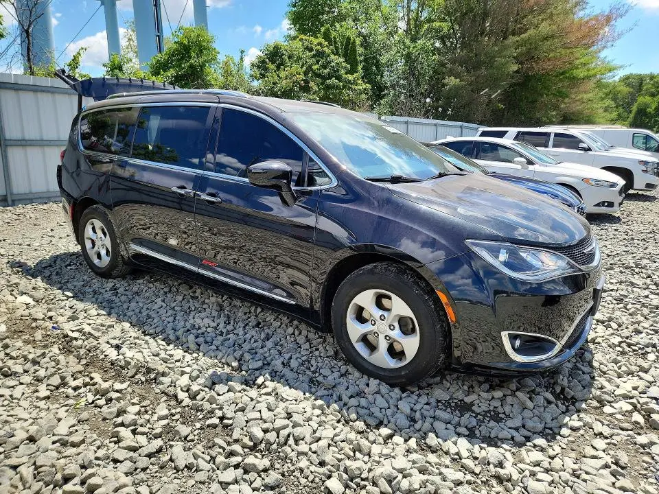2017 CHRYSLER PACIFICA TOURING L PLUS  