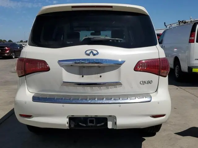 2016 INFINITI QX80   
