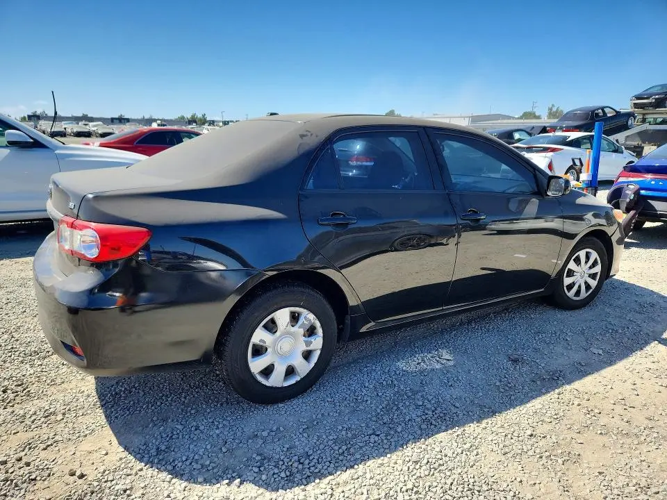 2011 TOYOTA COROLLA LE  