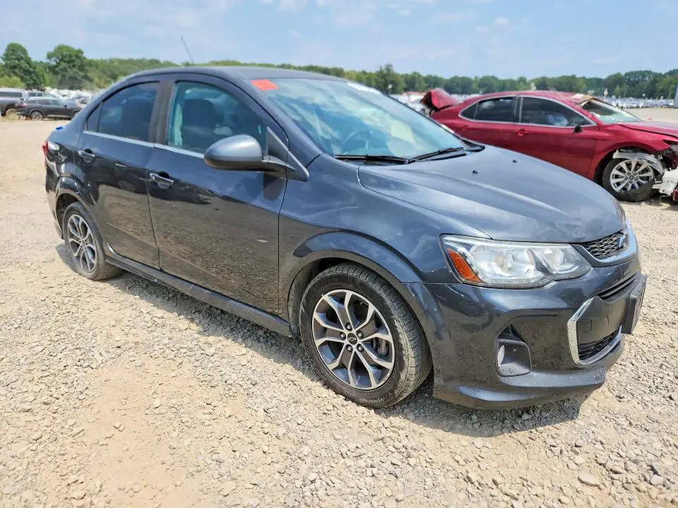 2018 CHEVROLET SONIC LT  