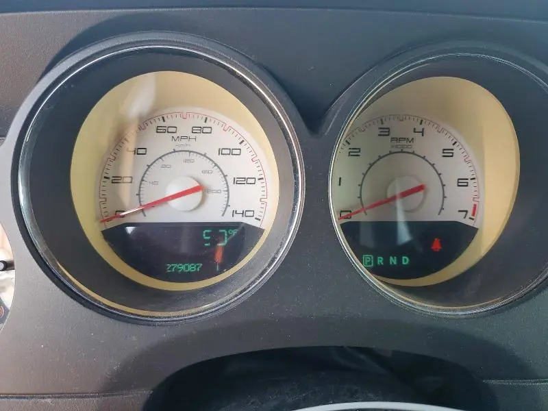 2013 DODGE CHALLENGER SXT  