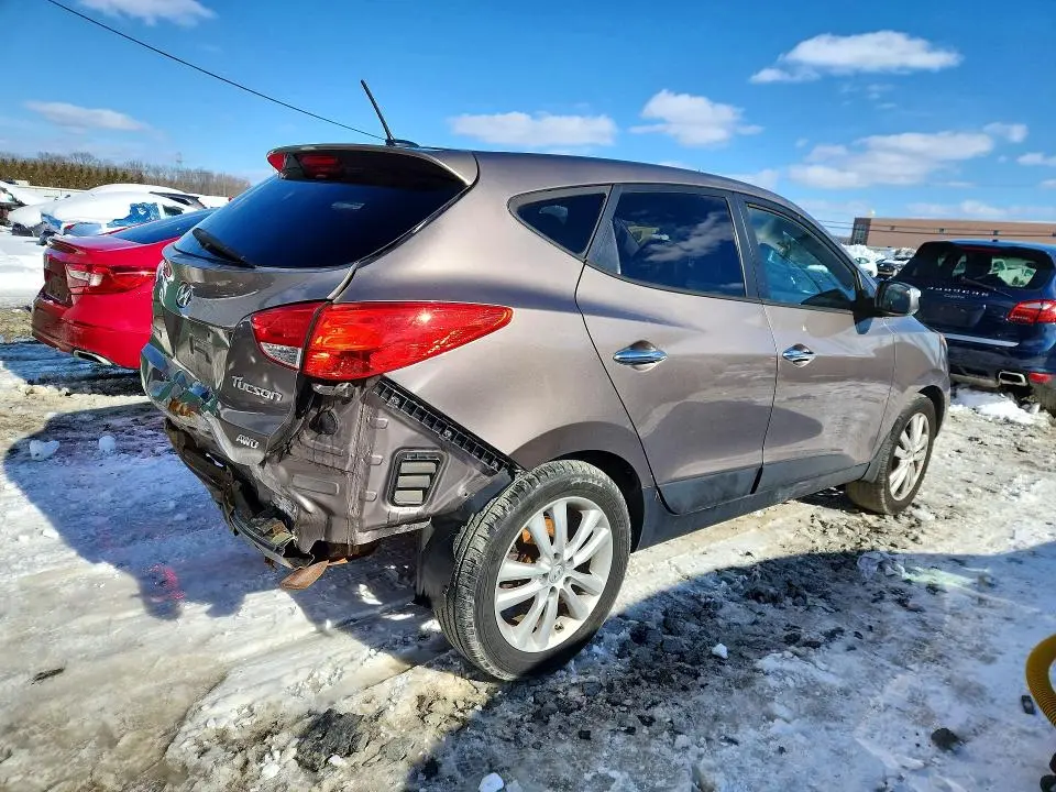 2010 HYUNDAI TUCSON LIMITED  