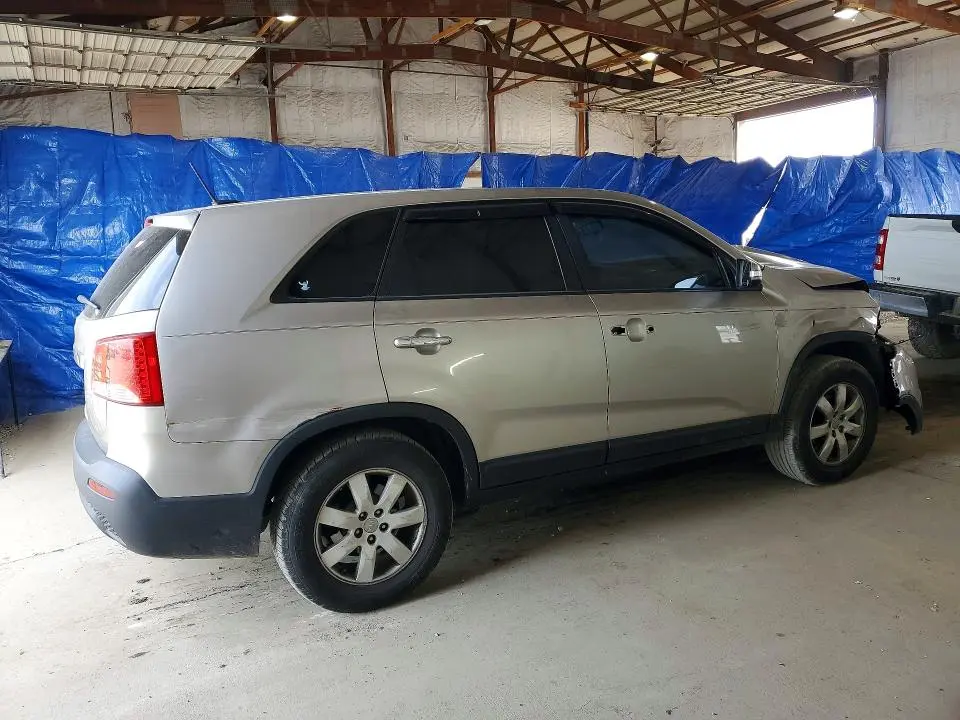 2013 KIA SORENTO LX  
