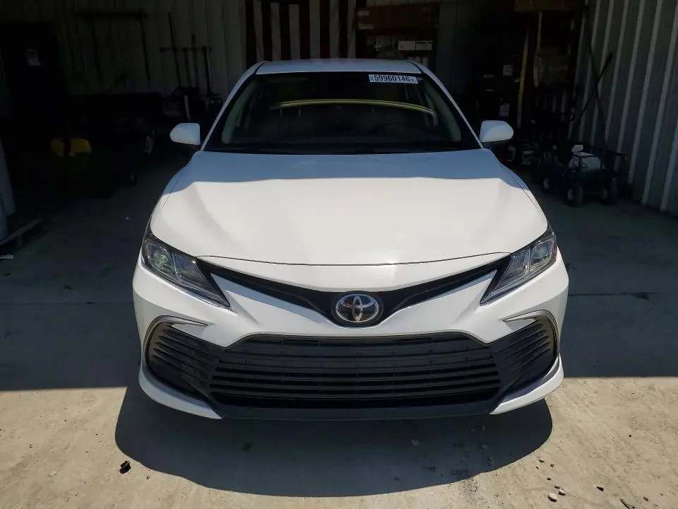 2022 TOYOTA CAMRY LE  