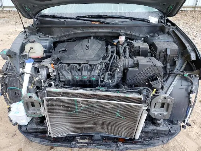 2022 HYUNDAI TUCSON SE  