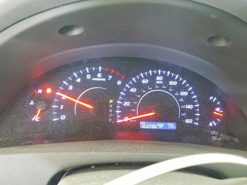 2010 TOYOTA CAMRY LE V6  