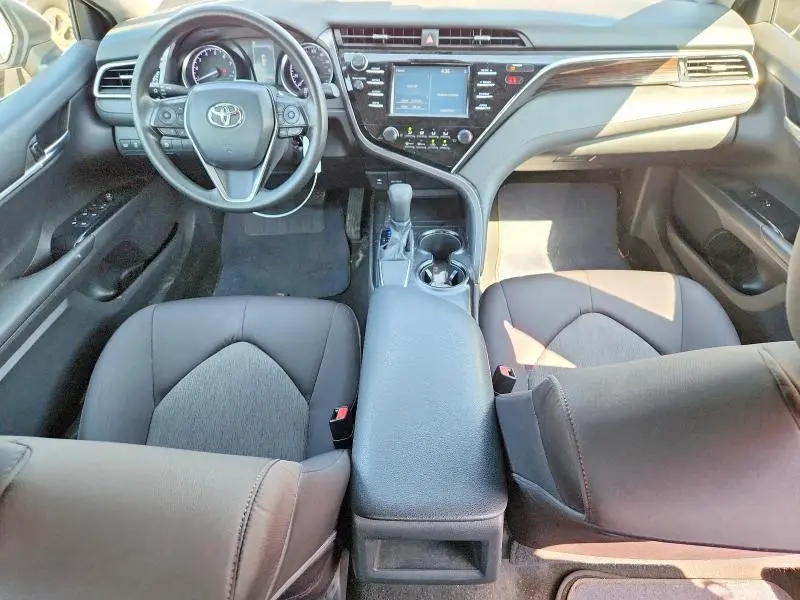 2018 TOYOTA CAMRY LE  