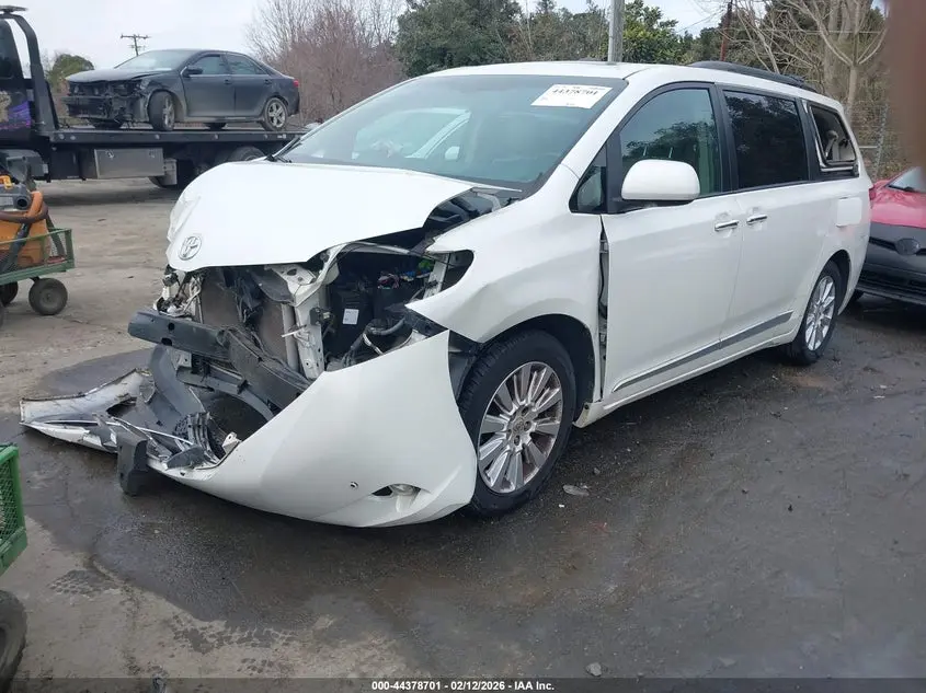 2012 TOYOTA SIENNA LIMITED 7 PASSENGER