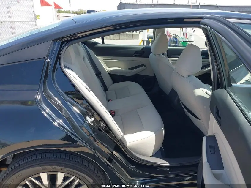 2025 NISSAN ALTIMA SV FWD