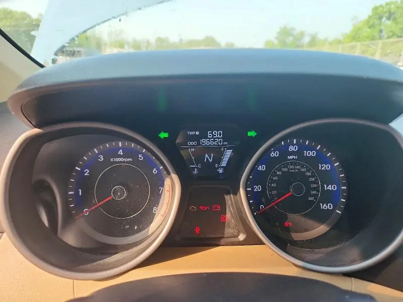 2012 HYUNDAI ELANTRA GLS  