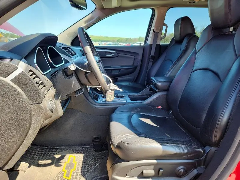 2012 CHEVROLET TRAVERSE LT  