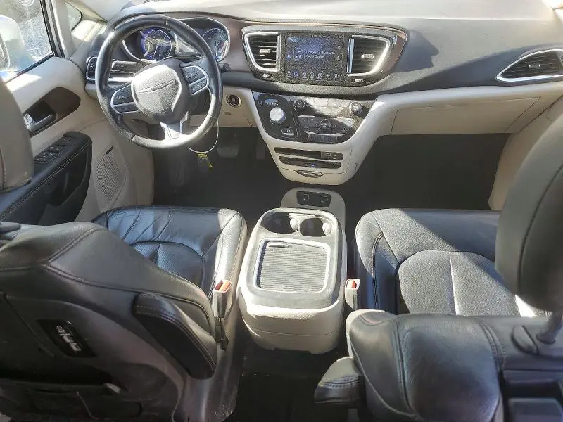 2017 CHRYSLER PACIFICA TOURING L PLUS  