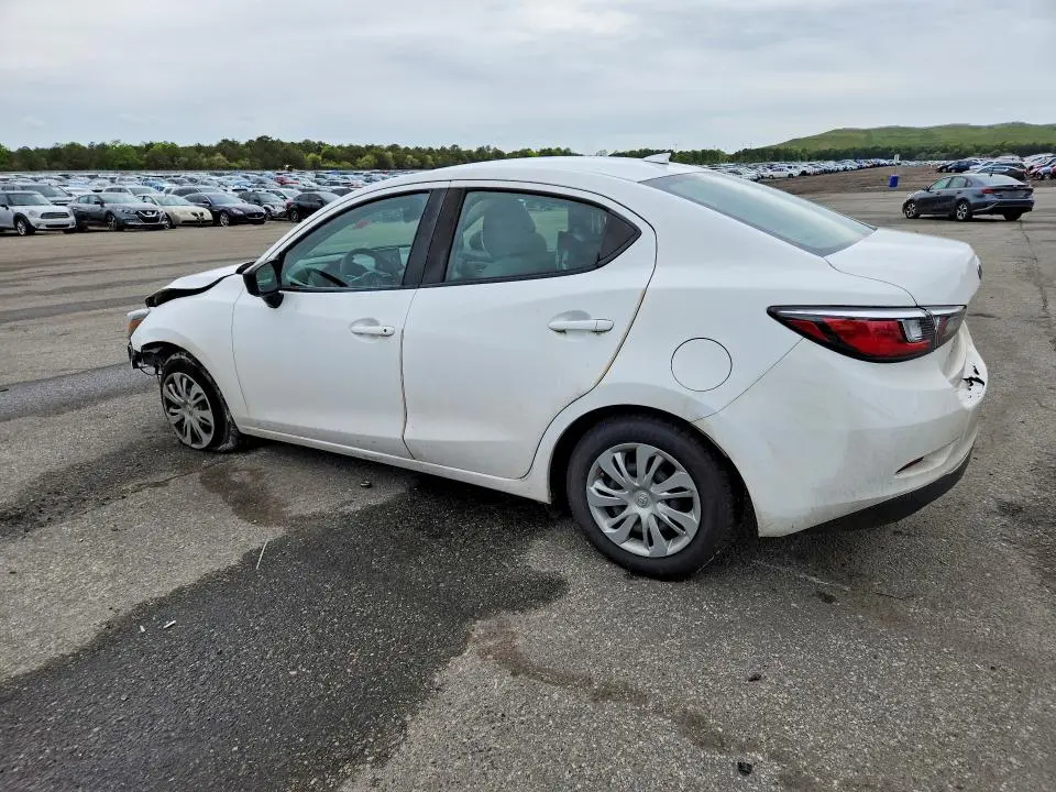2019 TOYOTA YARIS L  
