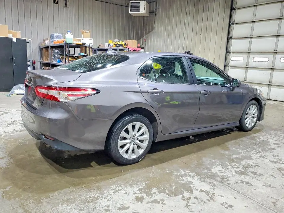 2019 TOYOTA CAMRY LE  