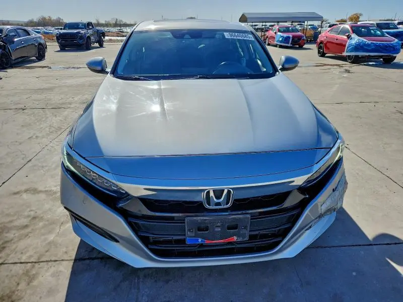 2019 HONDA ACCORD TOURING  