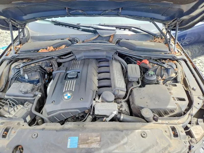 2010 BMW 528 XI  