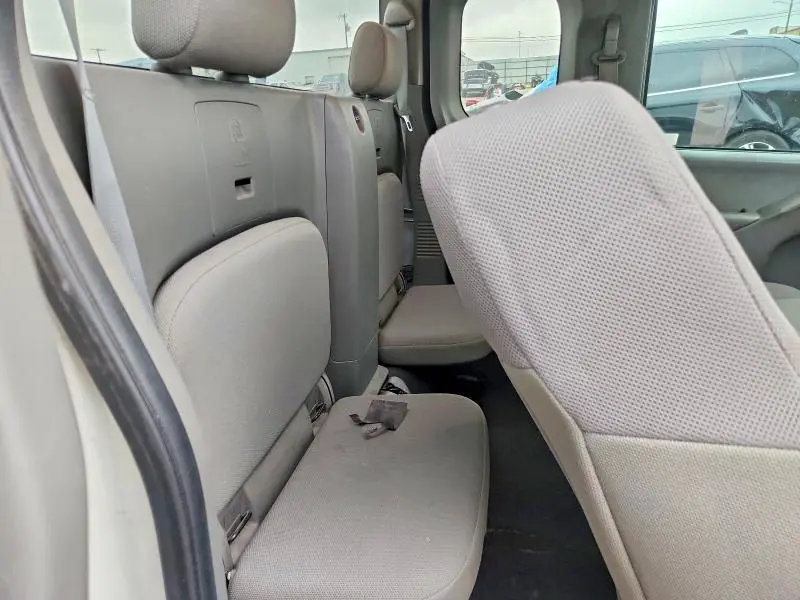 2020 NISSAN FRONTIER S  