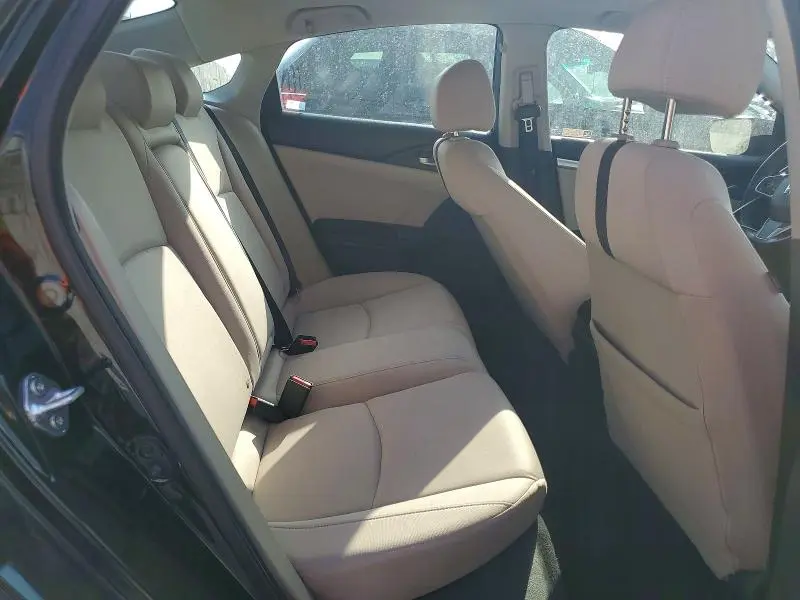 2018 HONDA CIVIC EX  
