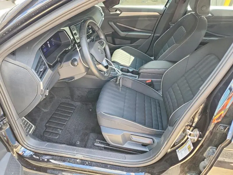 2024 VOLKSWAGEN JETTA SPORT  