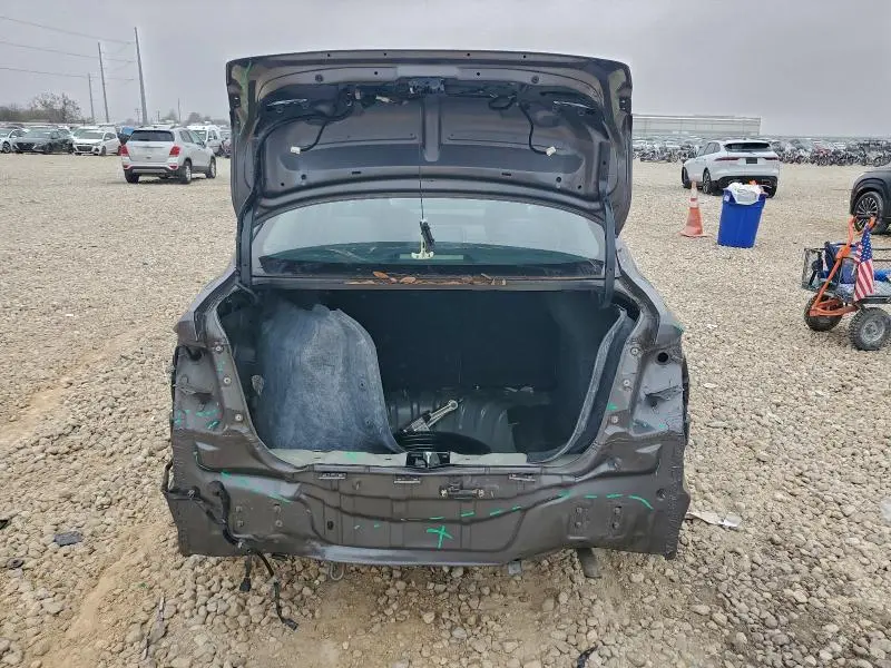 2020 NISSAN VERSA SV  