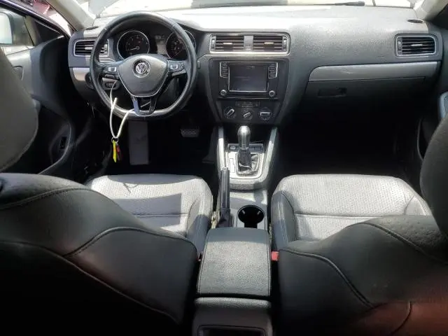 2016 VOLKSWAGEN JETTA SE  