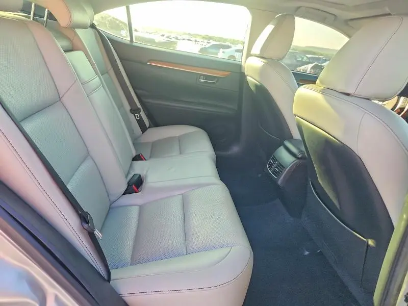 2013 LEXUS ES 300H  