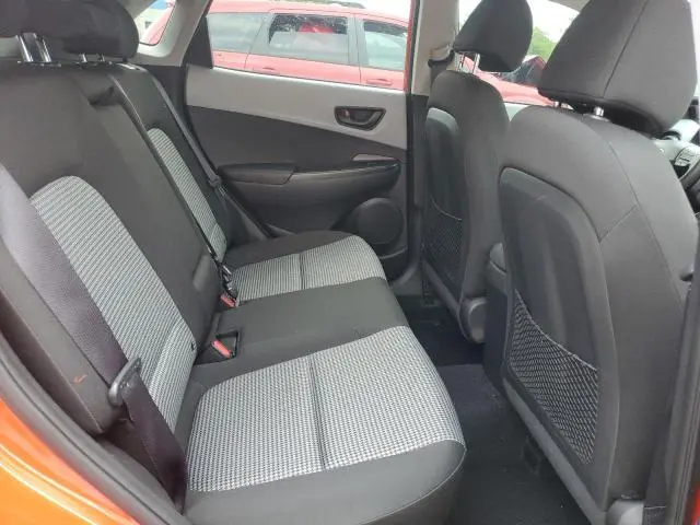 2019 HYUNDAI KONA SE  