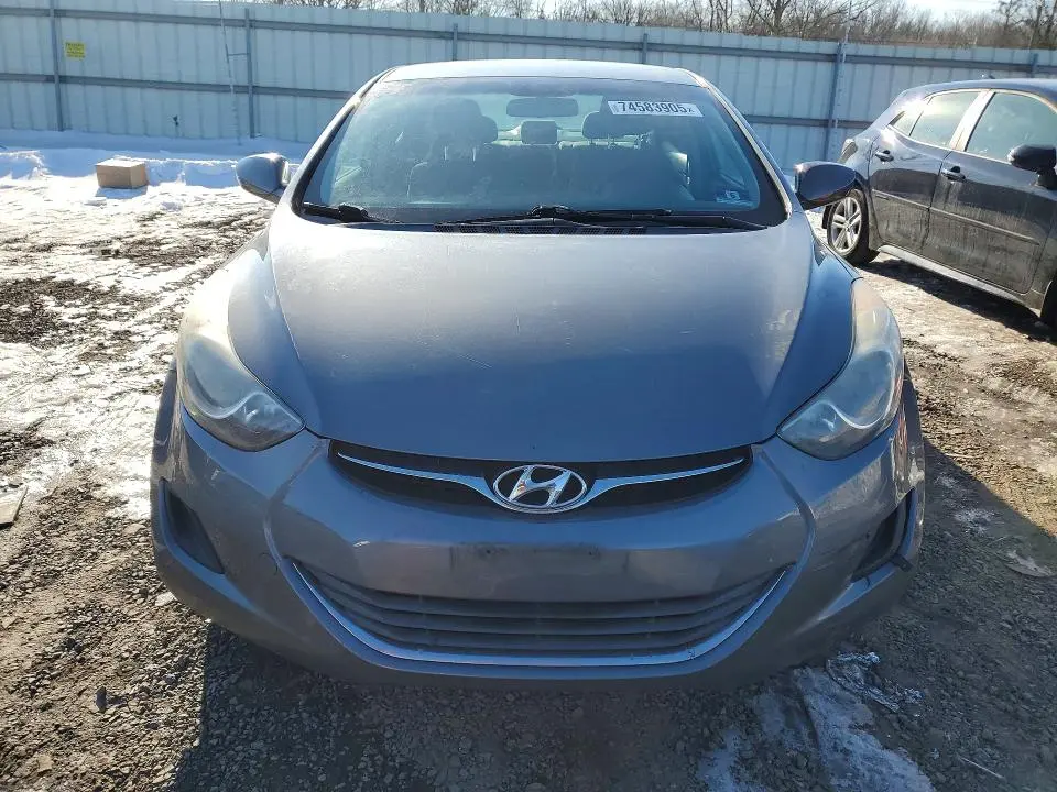 2013 HYUNDAI ELANTRA GLS  
