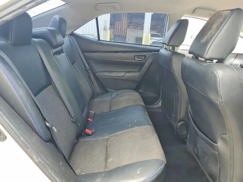 2018 TOYOTA COROLLA SE  