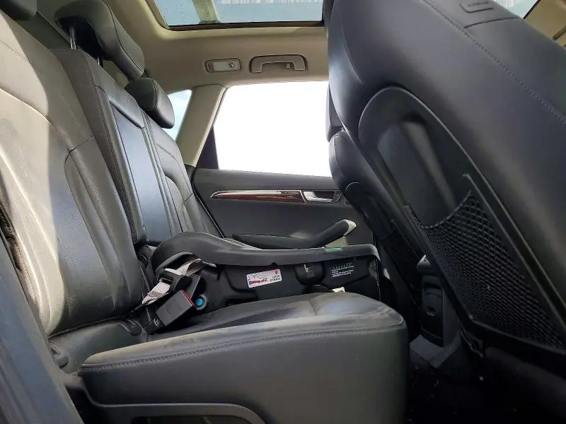 2011 AUDI Q5 PREMIUM PLUS  