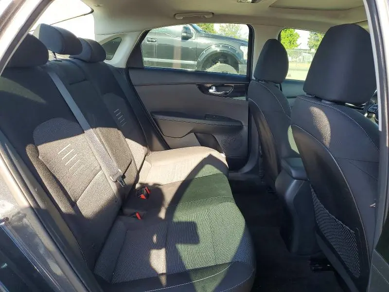 2019 KIA FORTE S  