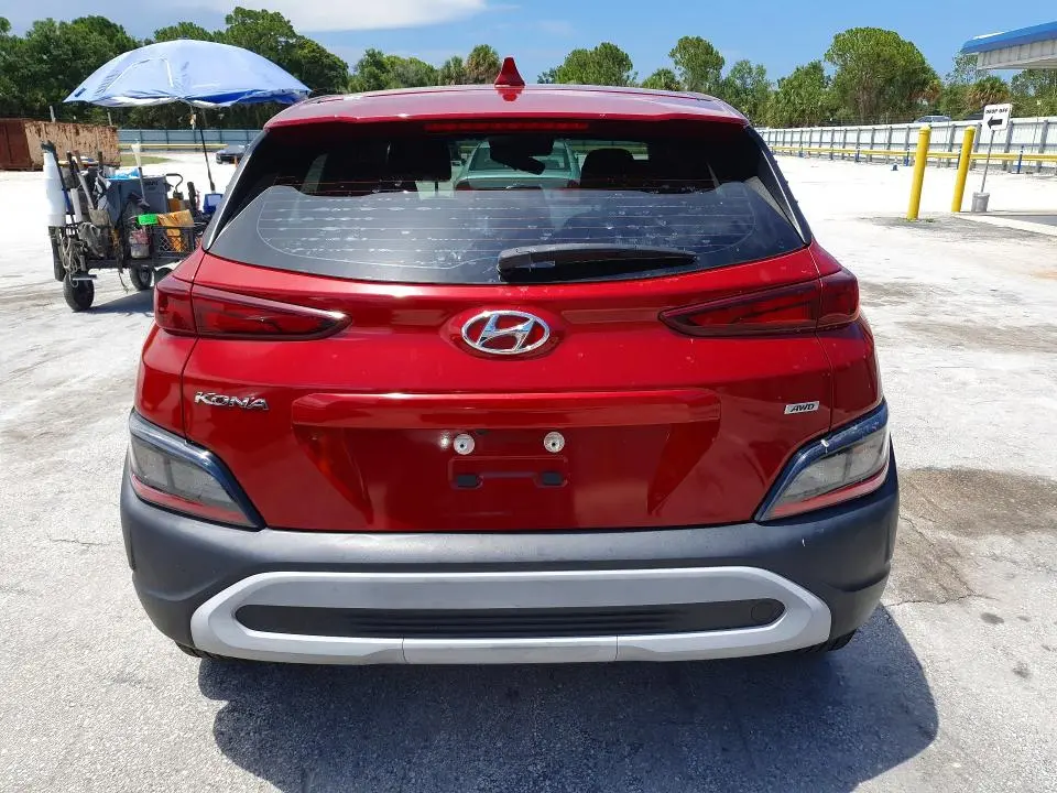 2022 HYUNDAI KONA SE  