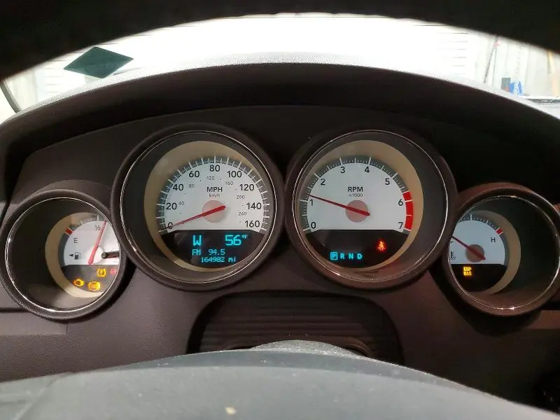 2010 DODGE CHARGER R  