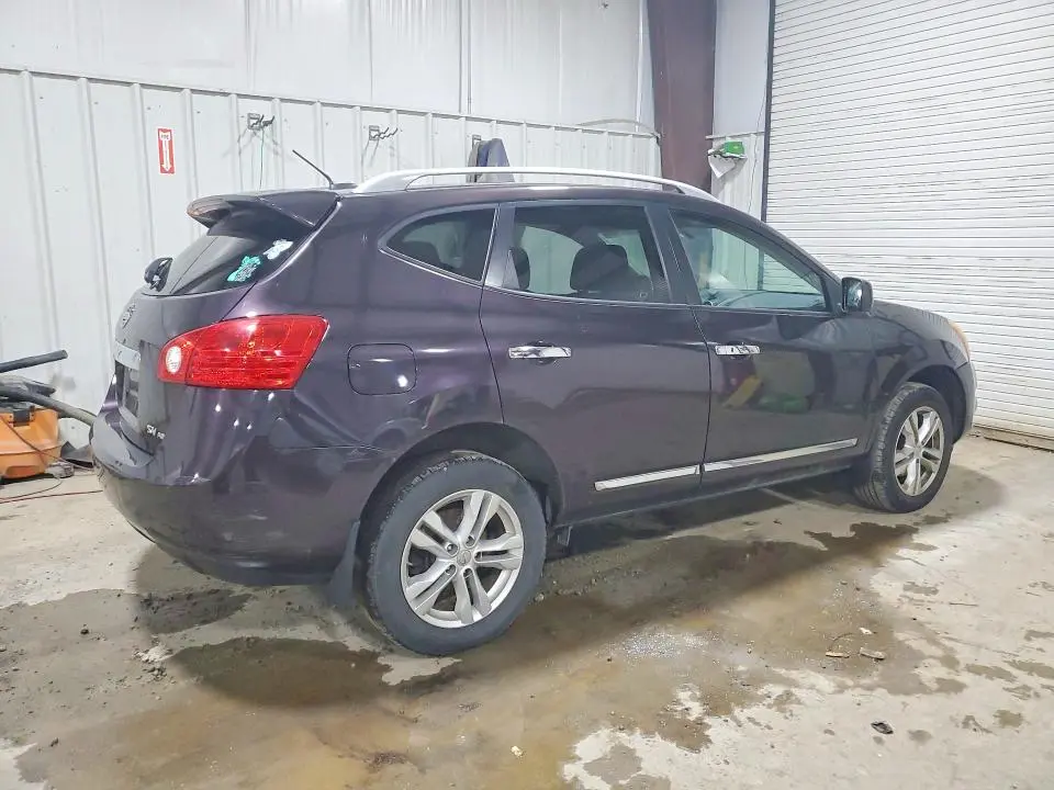 2013 NISSAN ROGUE S  