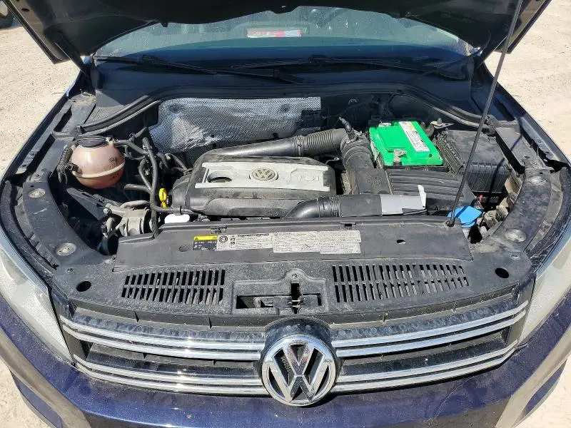 2014 VOLKSWAGEN TIGUAN S  