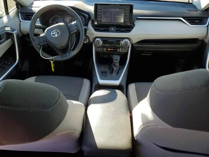 2019 TOYOTA RAV4 XLE  