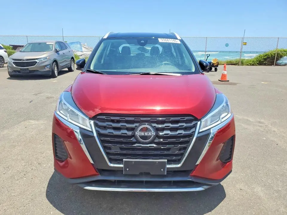 2024 NISSAN KICKS SV  