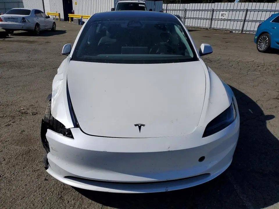 2025 TESLA MODEL 3   