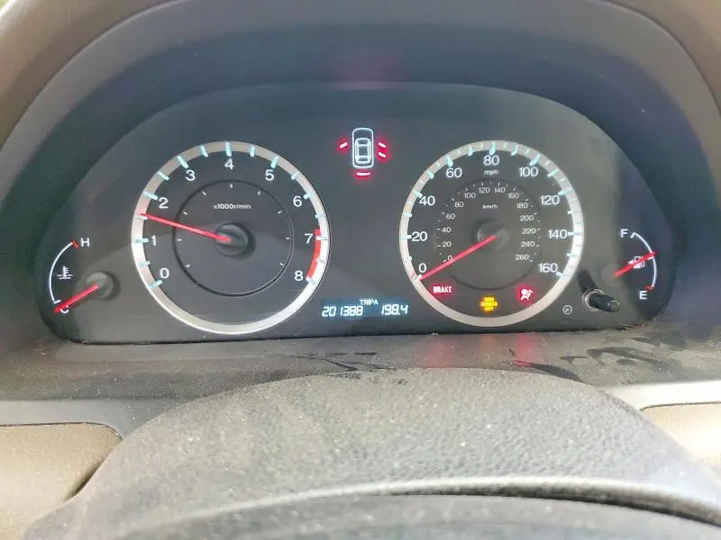 2010 HONDA ACCORD LX  