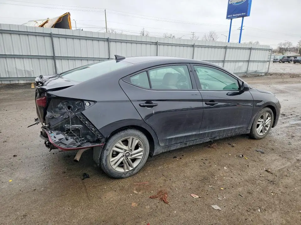 2020 HYUNDAI ELANTRA SEL  