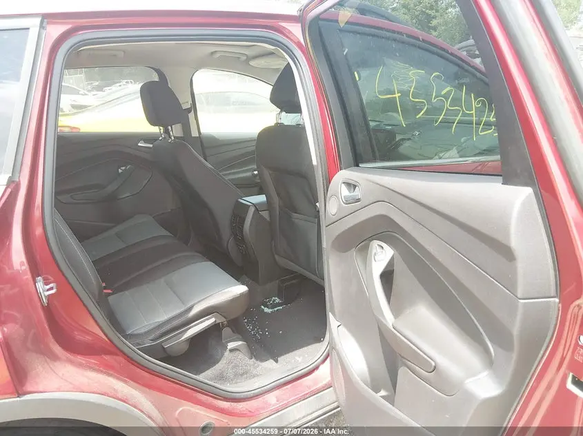 2016 FORD ESCAPE SE