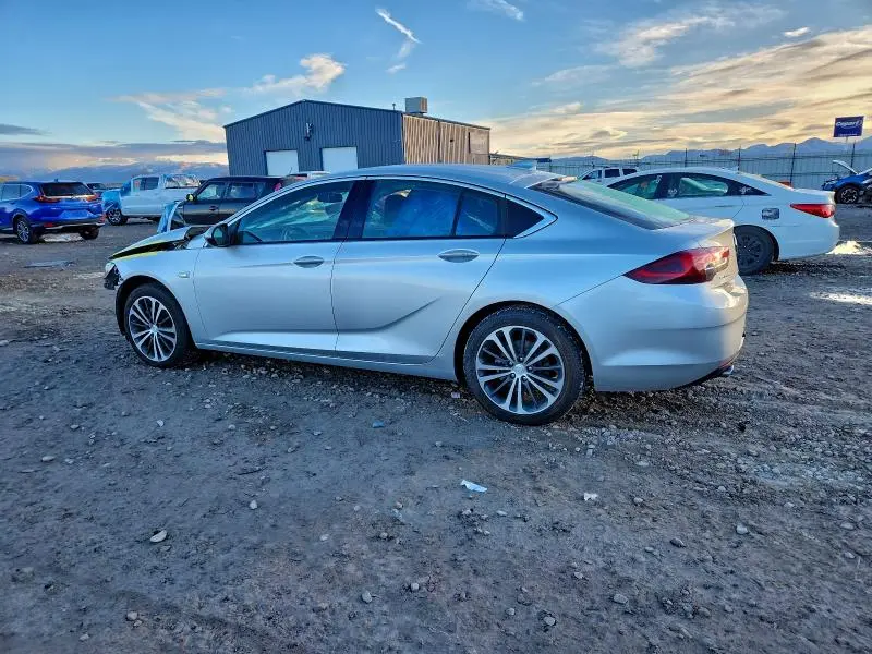 2018 BUICK REGAL ESSENCE  