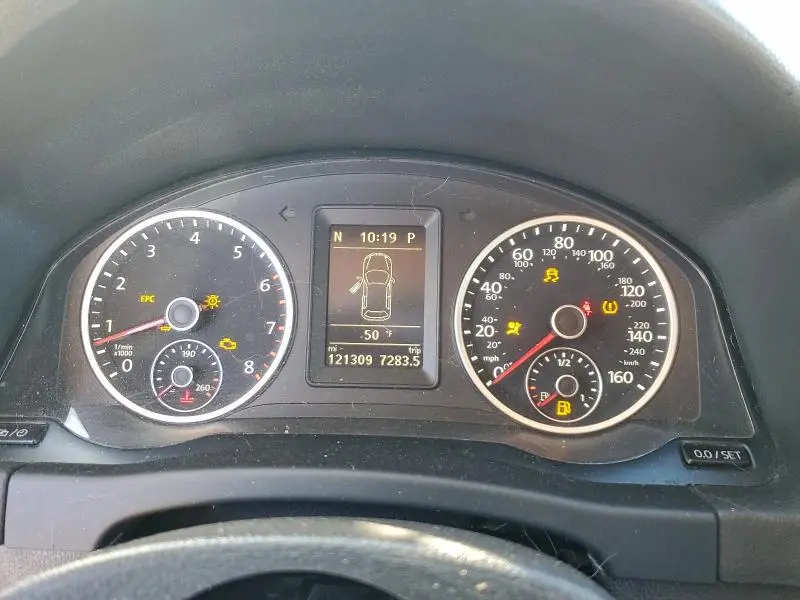 2014 VOLKSWAGEN TIGUAN S  