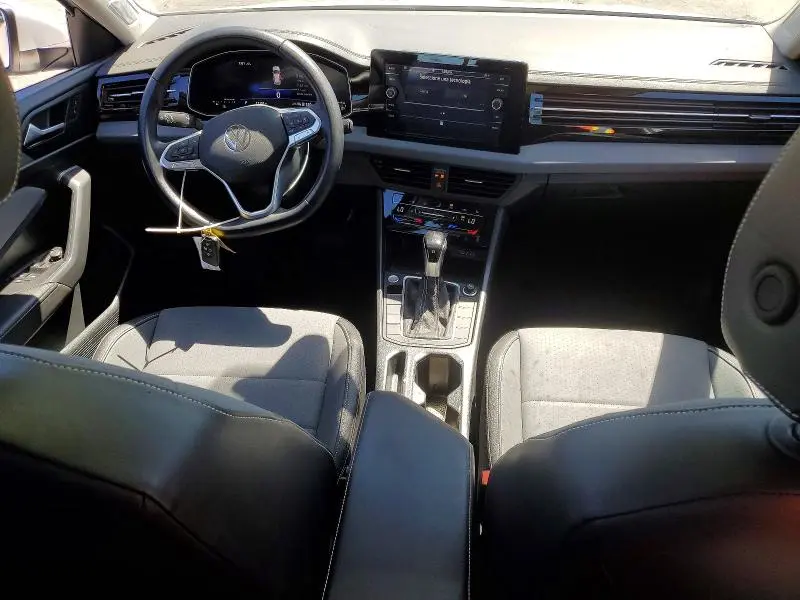 2025 VOLKSWAGEN JETTA SE  