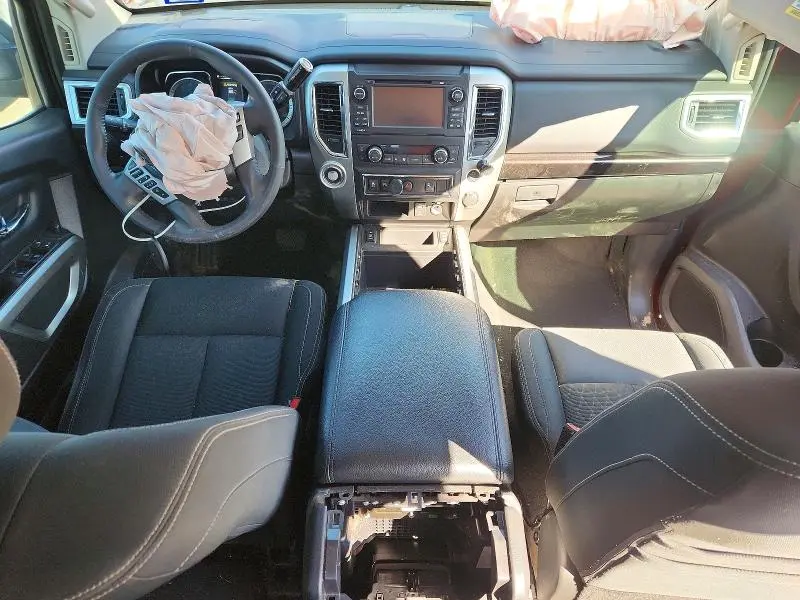 2018 NISSAN TITAN SV  