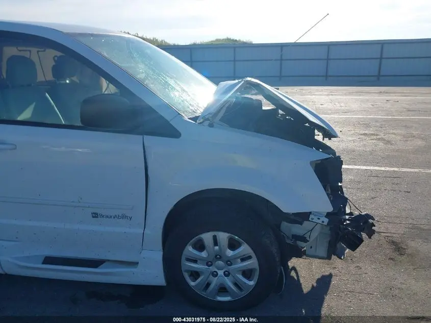 2016 DODGE GRAND CARAVAN SE
