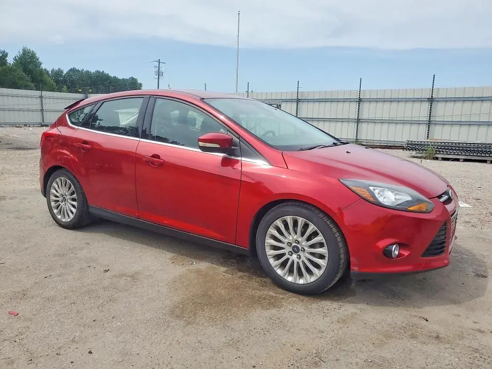 2012 FORD FOCUS TITANIUM  