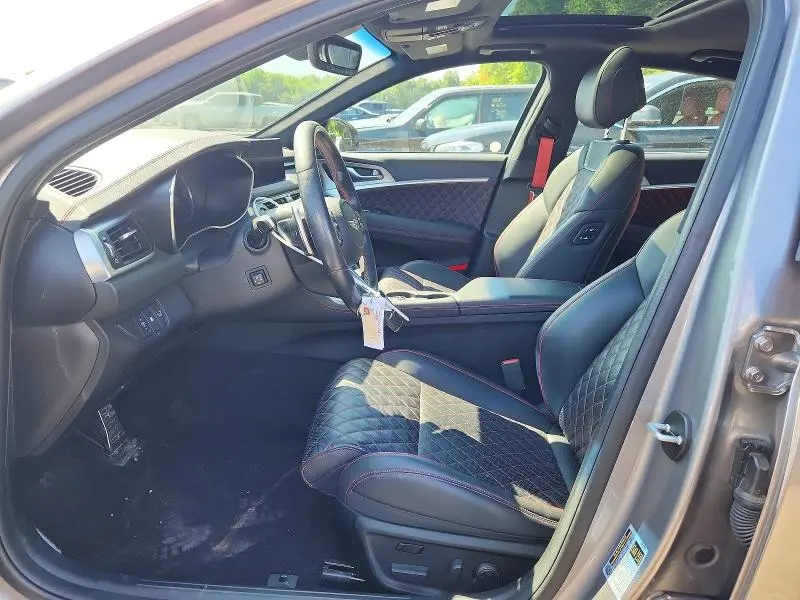 2023 GENESIS G70 3.3T STANDARD  