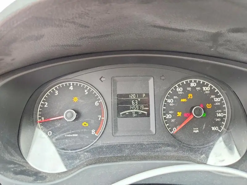 2011 VOLKSWAGEN JETTA BASE  