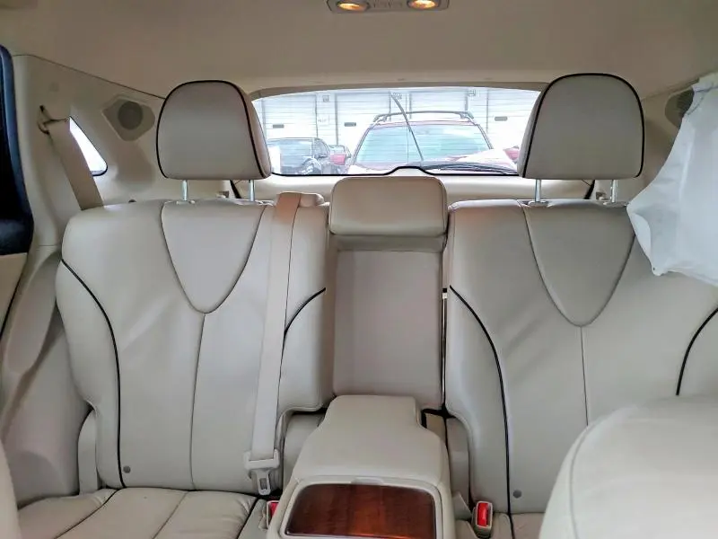 2010 TOYOTA VENZA AWD V6  